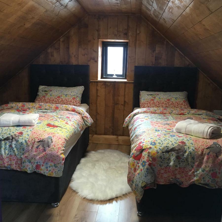 Bluebell Lane Glamping Hotel Newry Exterior photo